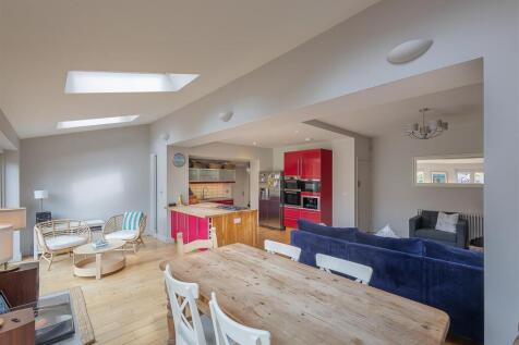 Kitchen/Diner &amp; Family Room