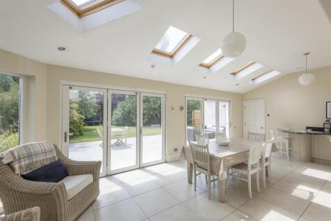 Open Plan Lounge/Diner