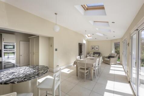 Open Plan Lounge/Diner