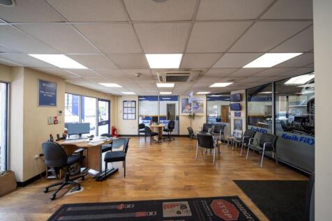 Kwik Fit Waterlooville Internal 20.jpg