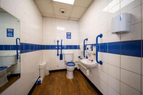 Kwik Fit Waterlooville Internal 19.jpg