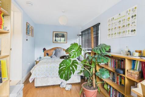 Bedroom 5 / Playroom