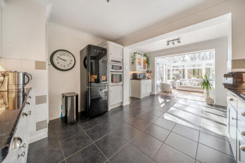 Kitchen/Conservatory