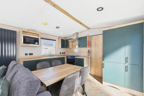 Open Plan Kitchen/Dining/Reception Room