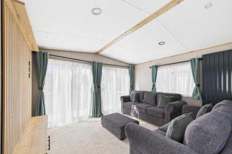 Open Plan Kitchen/Dining/Reception Room