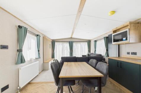 Open Plan Kitchen/Dining/Reception Room