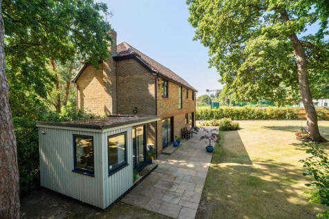 1340560-10-689b14...