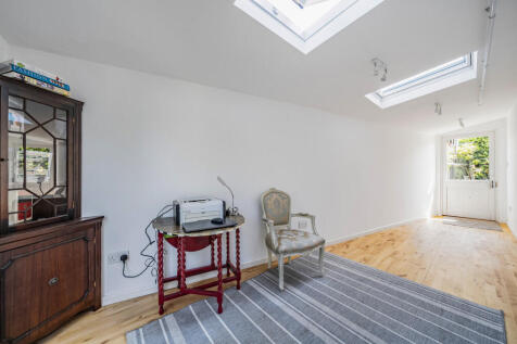 1287395-5-68249cd...