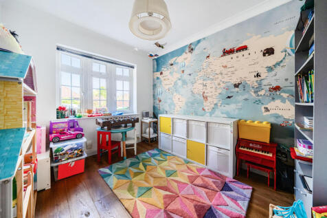 1353165-8-68c3fe3...