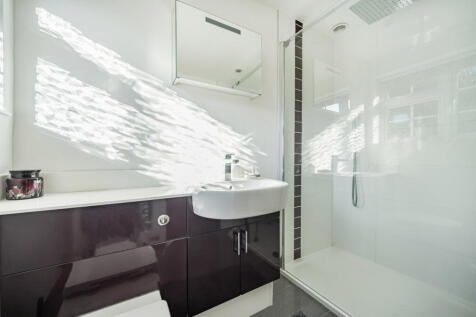 1360121-16-68dc01...