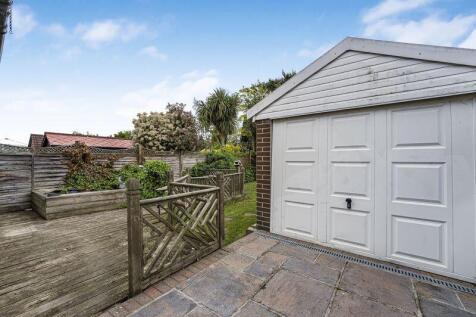 Detached Garage