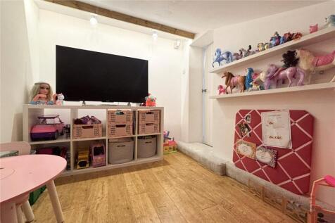 Playroom/Dressing