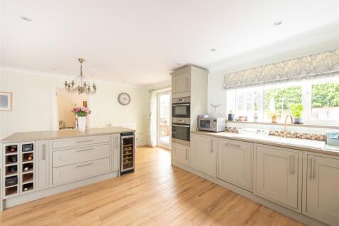 Kitchen/Breakfast Rm