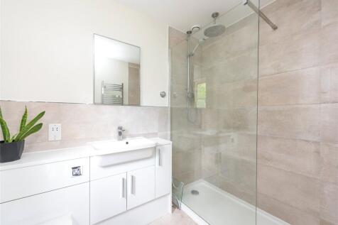 Bed 2 En Suite