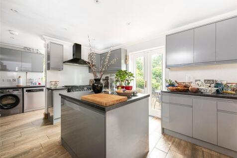 Kitchen/Breakfast Rm