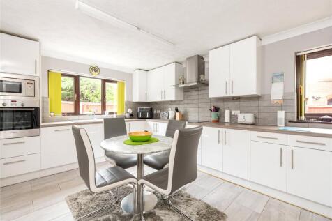 Kitchen/Breakfast Rm