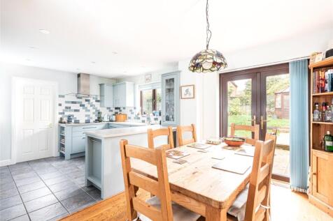 Kitchen/Breakfast Rm