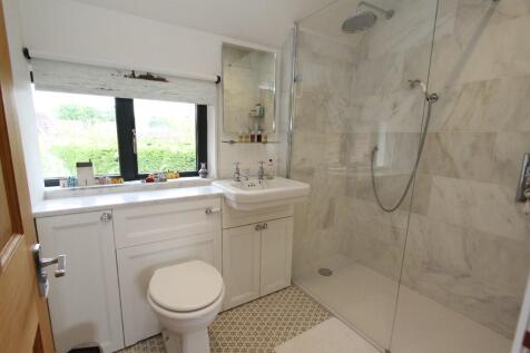 Ensuite Shower Room 