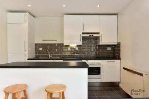 Bogart Court (8).JPG