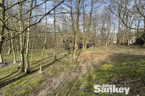 Land Adj Clipstone Dr _2393.jpg