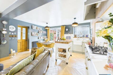 Kitchen/Family Room