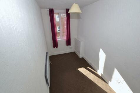 2 Bedroom Flats To Rent In Clacton On Sea Essex Rightmove