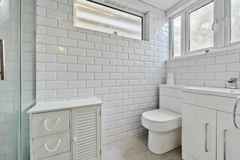 En-Suite Shower