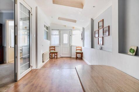 Enclosed extended lobby