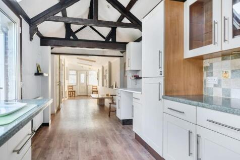 Enclosed extended lobby