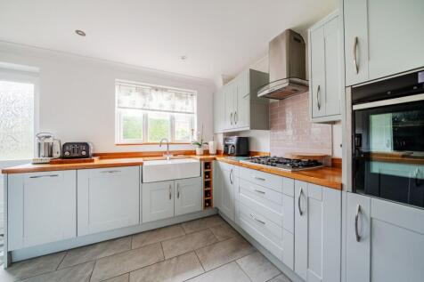 Kitchen / Breakfast Room