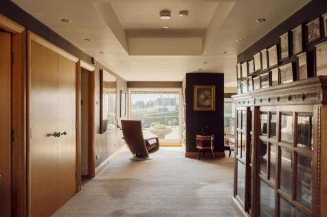 Entrance/Library