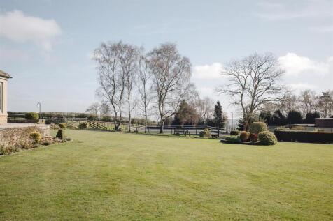 Garden and Menage