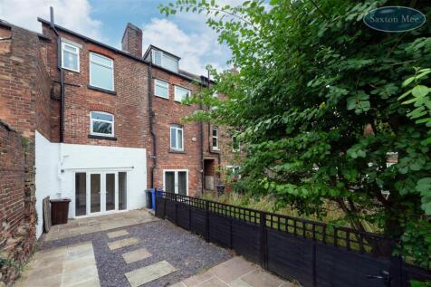 24 Armthorpe Road - back 2030b.jpg