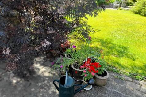 Saxton Mee Summer Villa 0003.jpg