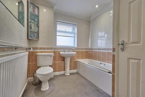 Side Family Bathroom