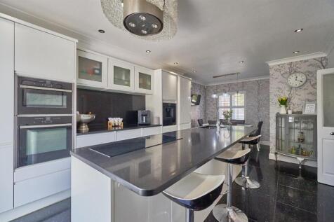 1 Valiant Close BB 12.jpg