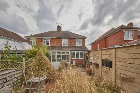 140 Hinckley Road BW 7.jpg