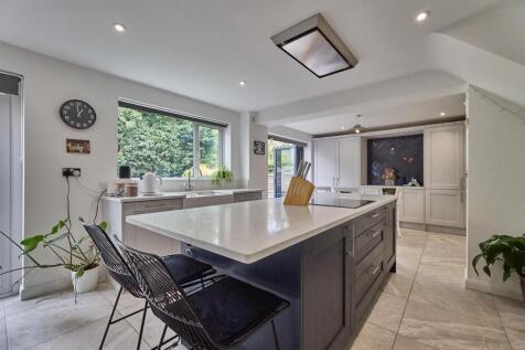 8 Borrowdale Close ES 2.jpg