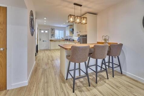 42 Convent Drive SG 4.jpg