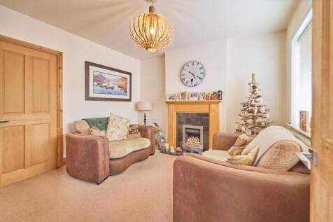 Westfield Road, HK.jpg