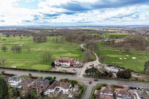 Close to Warrington Golf Club