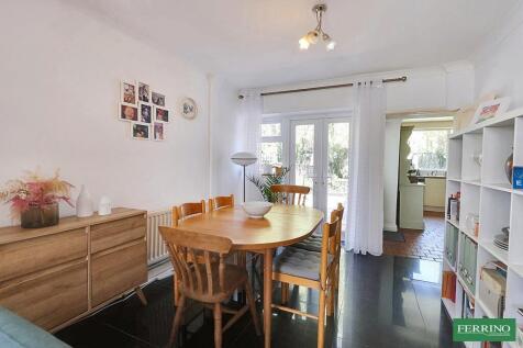 Sitting/Dining Room