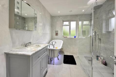 Bathroom/Shower Room