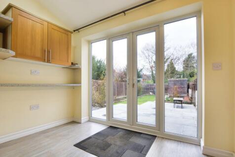 Open Plan Fitted Dining Kitchen