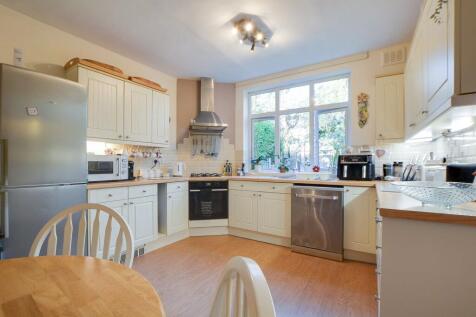 Fitted Dining Kitchen