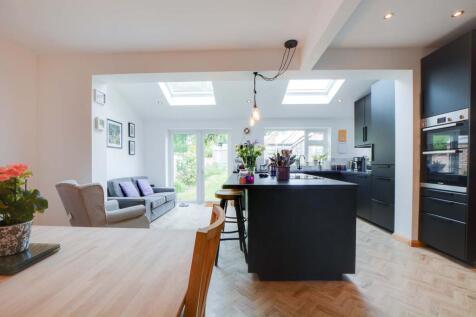 Open Plan Fitted Living Dining Kitchen