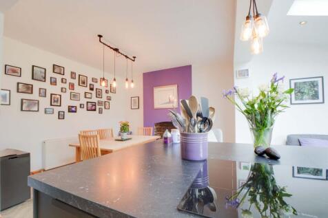 Open Plan Fitted Living Dining Kitchen