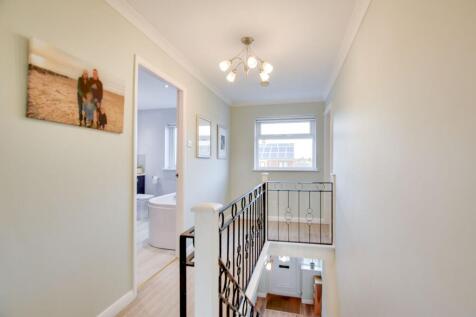 First Floor Galleried Landing