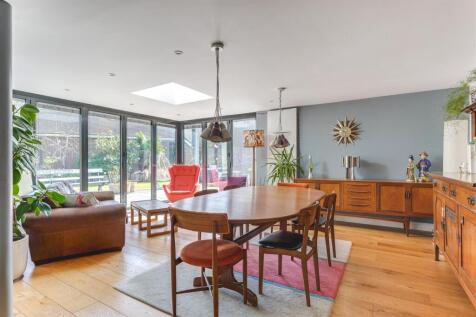 St Johns Close-2.jpg