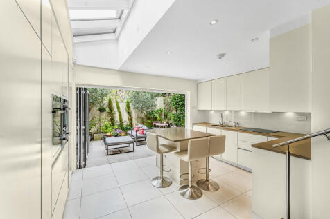 Coningsby Road (2...